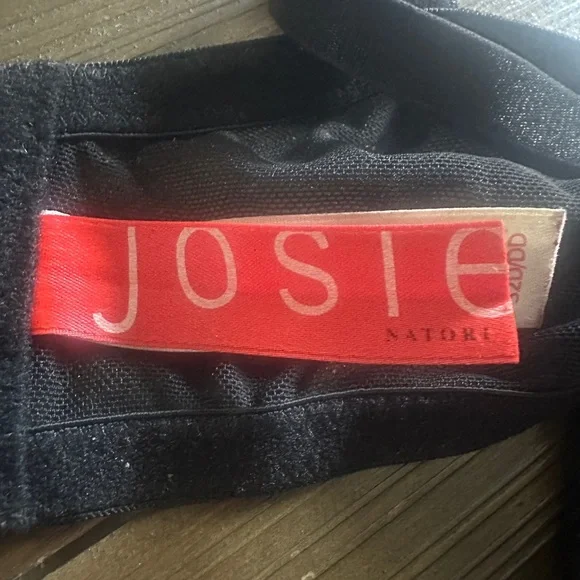 Black Lace Josie Natori Bra with lace trim underside 32D/DD - Picture 7 of 7